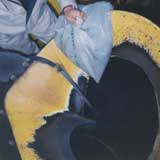 �R���N���[�g�ɕ���̖ؒY����������l�q(C)NACD